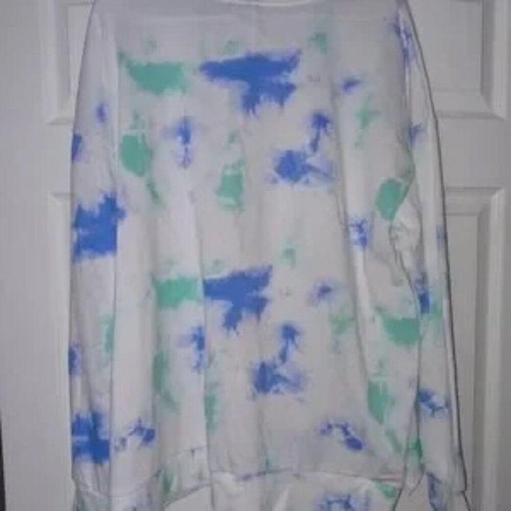New Super cute friend brand new crop top official XXL perfect for winter - Picture 2 of 6